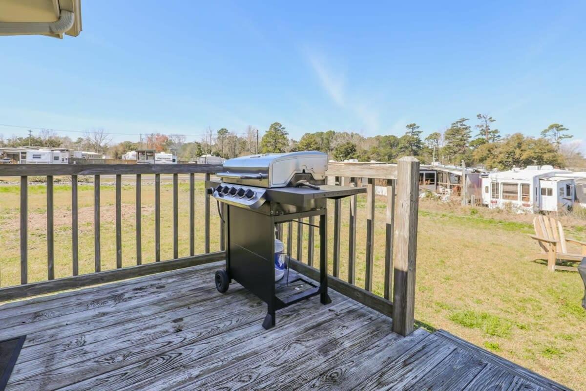 2Br Pet Friendly Home In Sneads Ferry With Parking Eksteriør billede