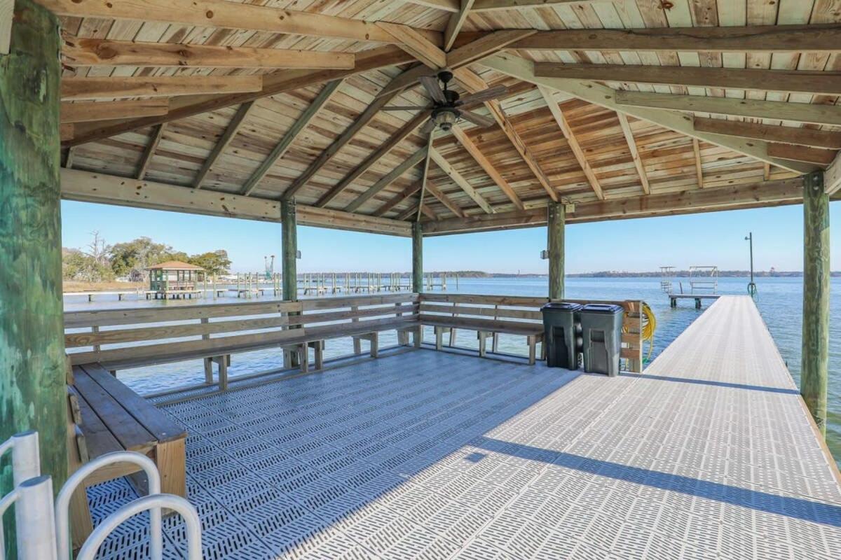 2Br Pet Friendly Home In Sneads Ferry With Parking Eksteriør billede