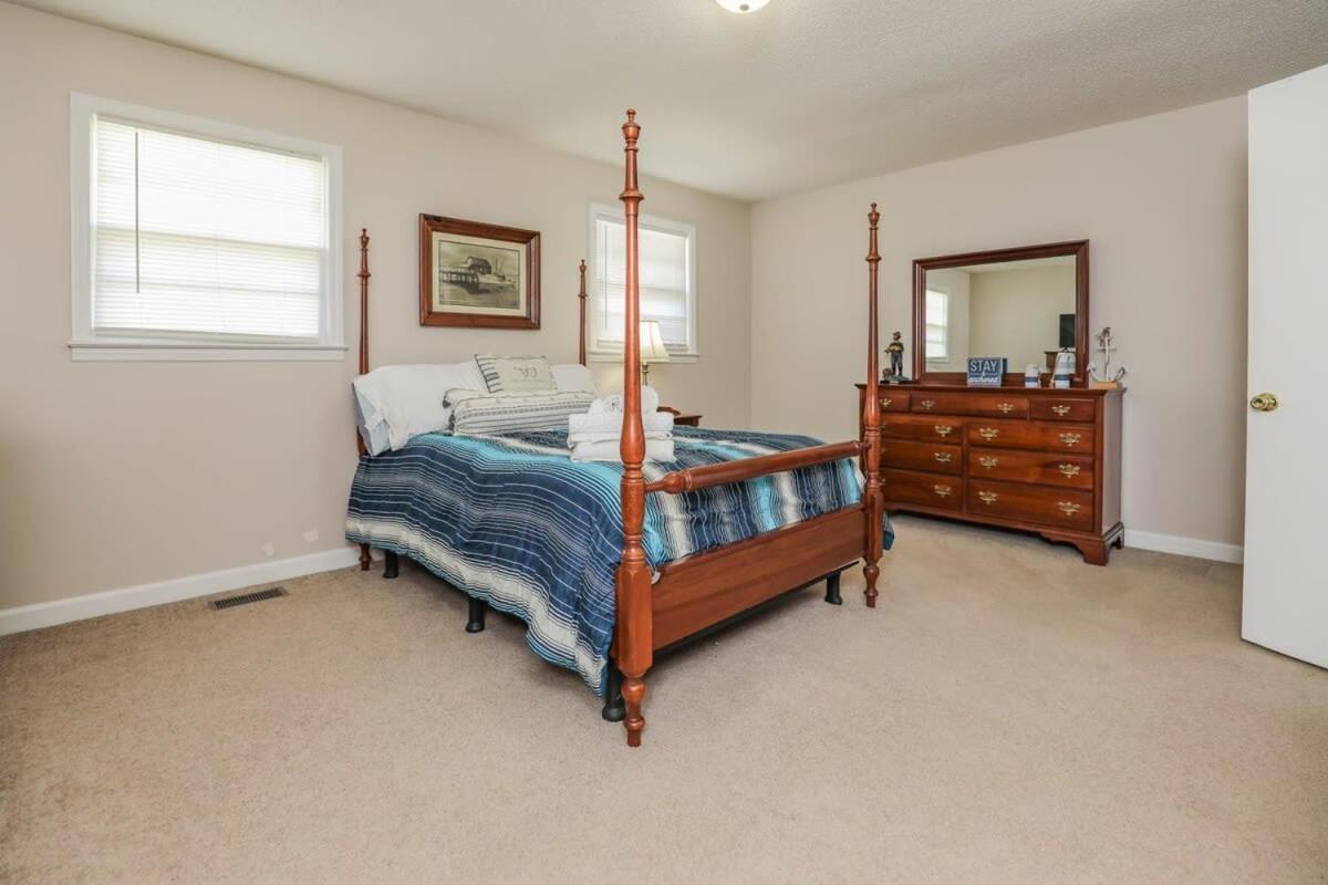 2Br Pet Friendly Home In Sneads Ferry With Parking Eksteriør billede
