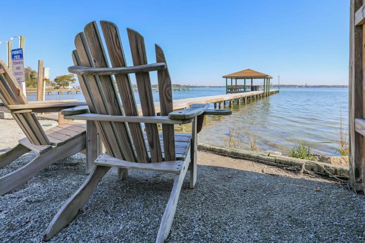 2Br Pet Friendly Home In Sneads Ferry With Parking Eksteriør billede