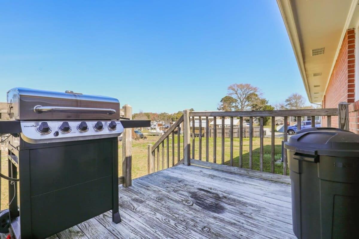 2Br Pet Friendly Home In Sneads Ferry With Parking Eksteriør billede