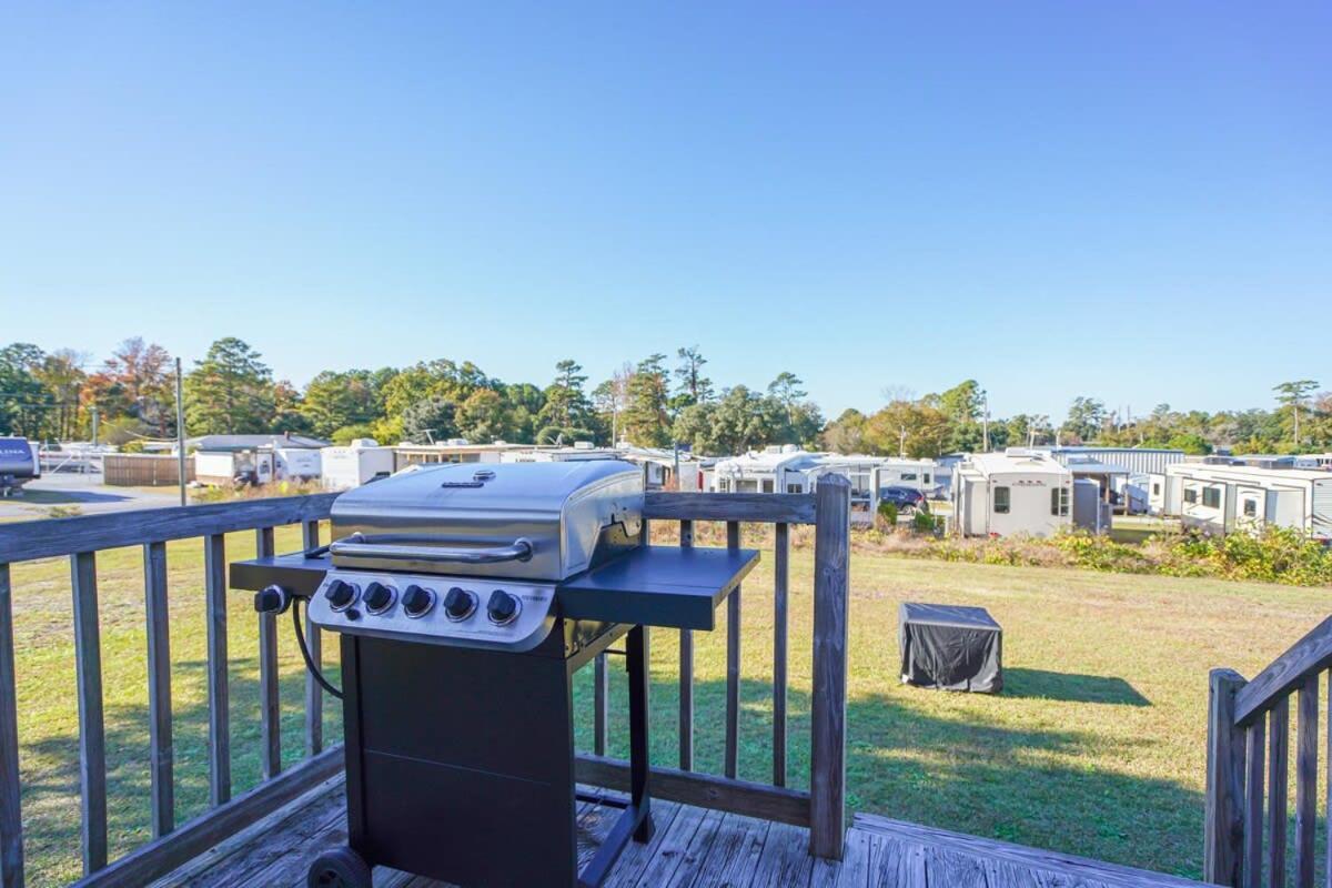 2Br Pet Friendly Home In Sneads Ferry With Parking Eksteriør billede